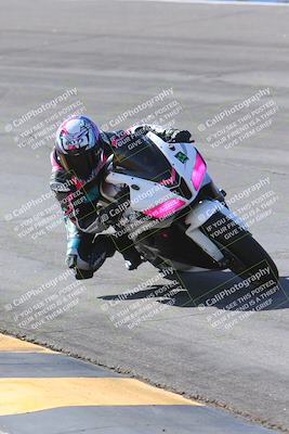 media/Dec-15-2023-Apex Assassins (Fri) [[91f19fb1c7]]/Trackday 2/Session 2 (Bowl)/
